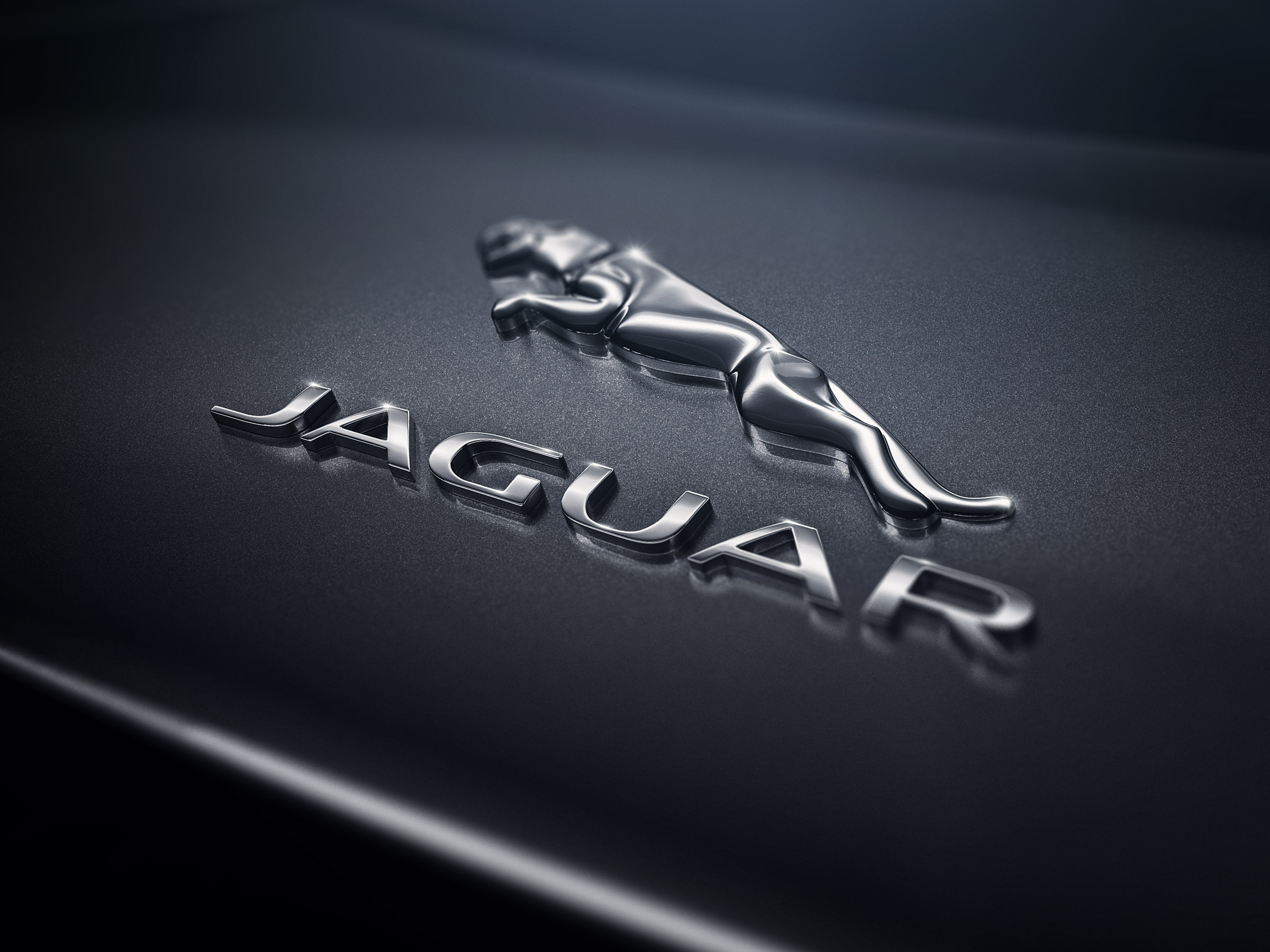 jaguar-ftype-f-type-tank-cgi-retouch-london-post-production-chrome-badge-studio